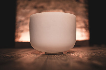 Bol tibétain série Crystal 10", Ré. Hauteur : 19,56 cm
