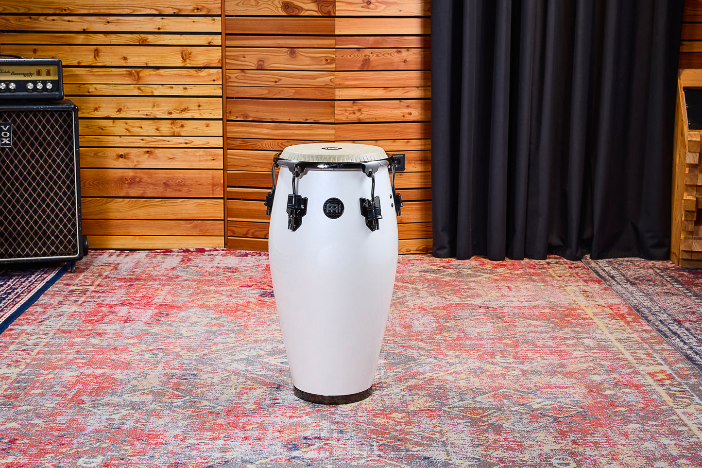 Quinto Roberto Serrano 11", fût Chêne Siam 3 plis, hauteur 76.2cm, peau Fiberskyn, cercles SSR 4mm.