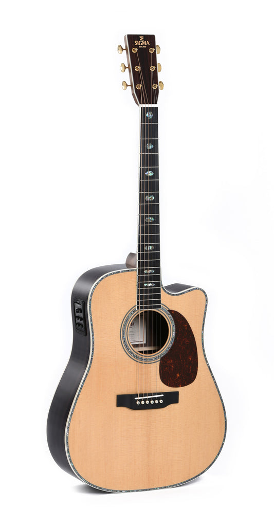 Modèle DTC-41E, Dreadnought pan coupé, table épicéa massif, f/e tilia, touche micarta, binding abalone, EQ Fishman, naturel