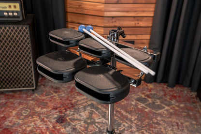 SET TEMPLE BLOCKS MEINL. 5 BLOCKS SYNTHETIQUES SUR STRUCTURE METALLIQUE