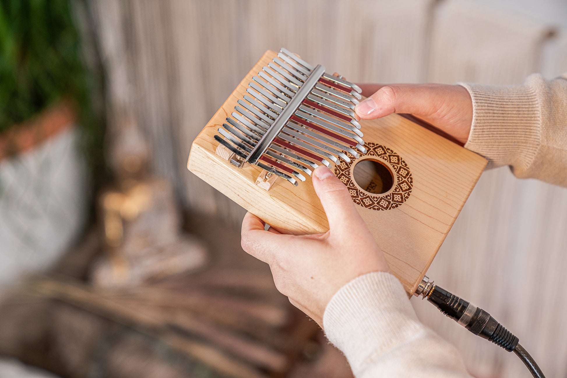 KALIMBA ELECTRO SONIC ENERGY 17 NOTES, DO MAJEUR