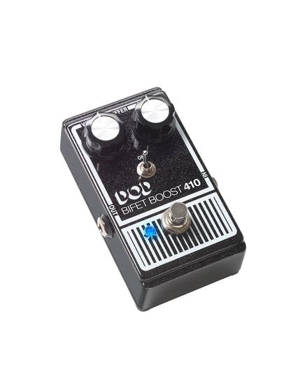 Pédale BIFET BOOST 410, boost basé sur le circuit original avec composants actualisés, True Bypass, switch Buffer On/Off, noir